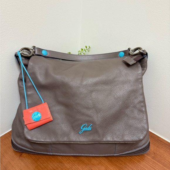 GABS Crossbody Messager Bag  Made In ITALY Gray soft  Leather EUC - Picture 3 of 16